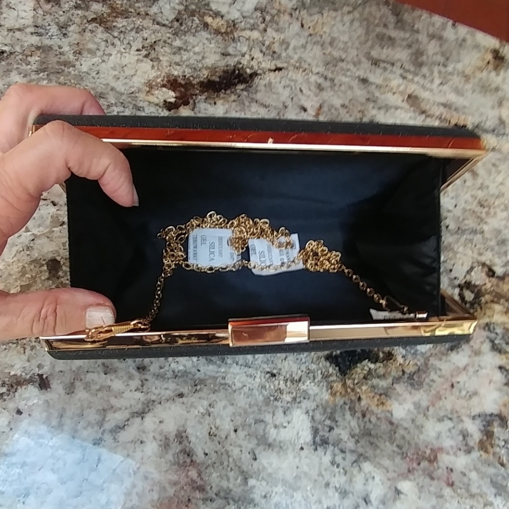 Purse - Picture 7 of 8